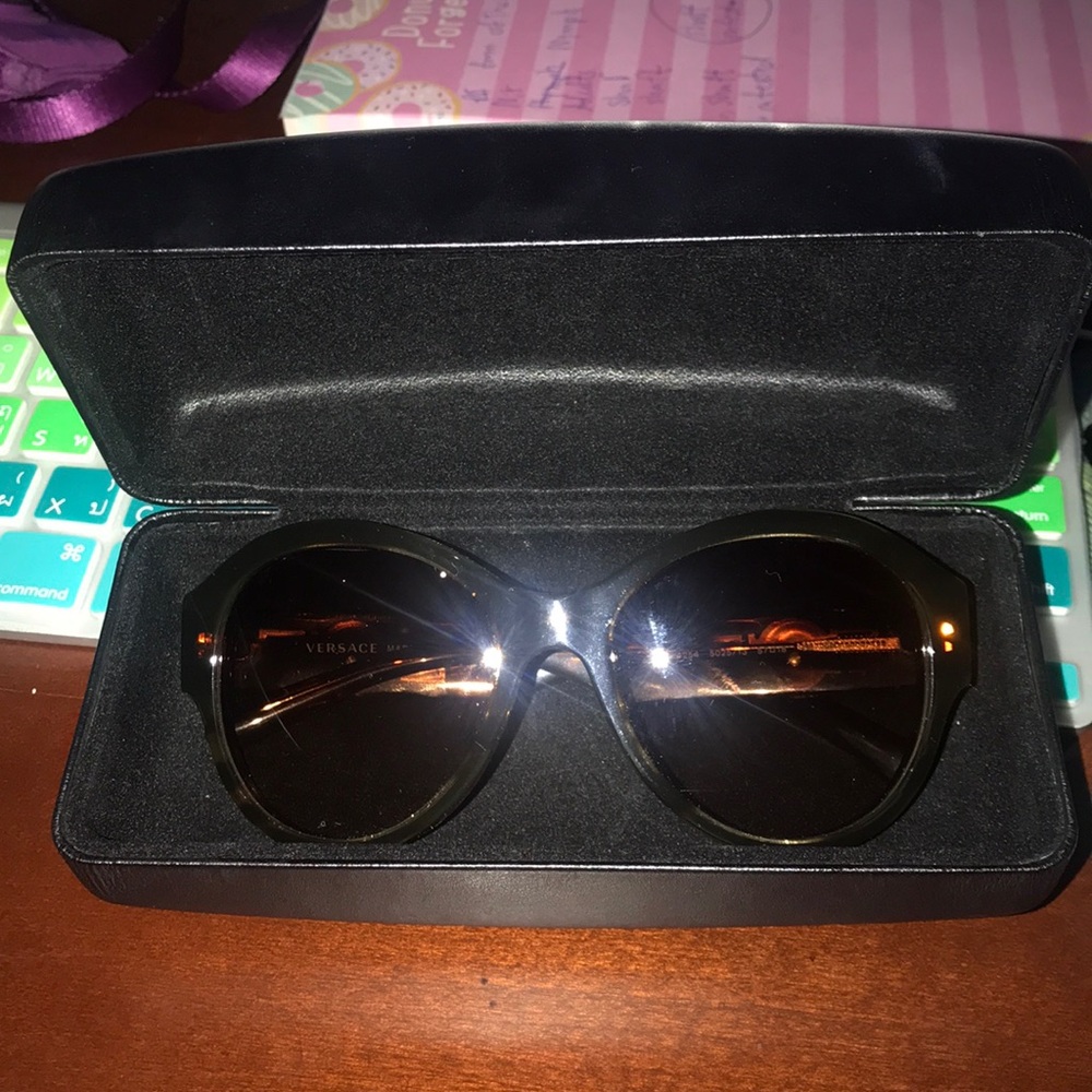 Versace sumglasses